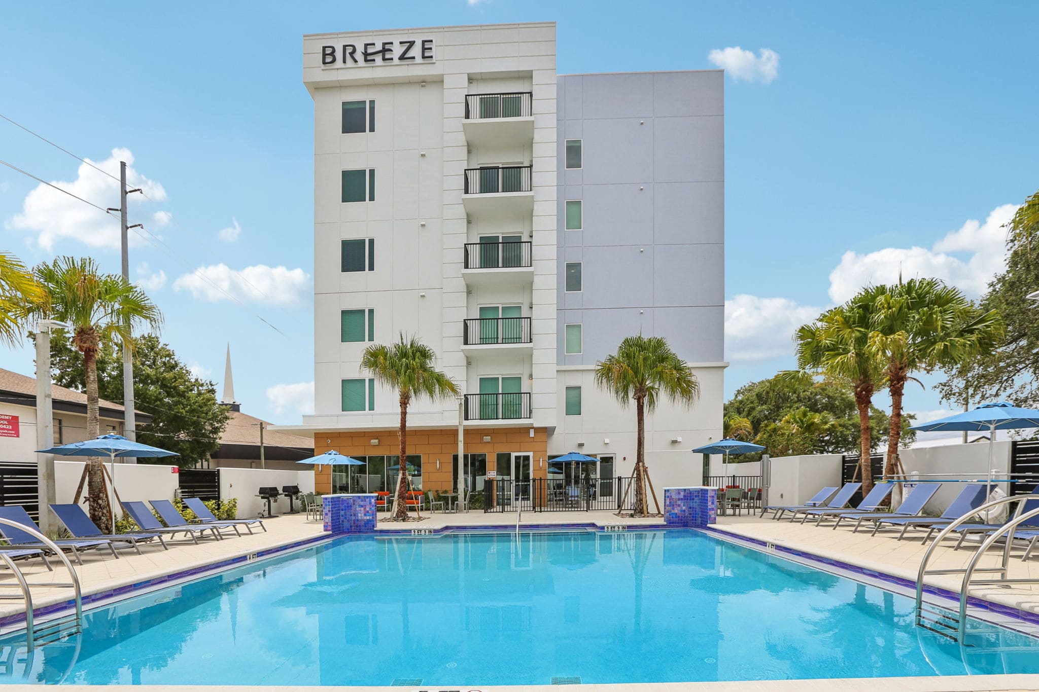 Exterior photo of the Breeze property in Winter Haven